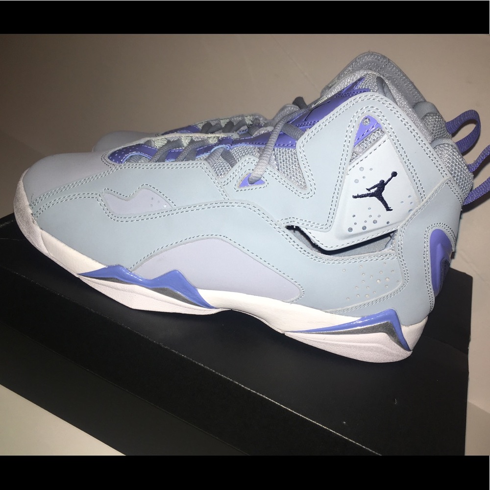 Jordan True Flight size 8y